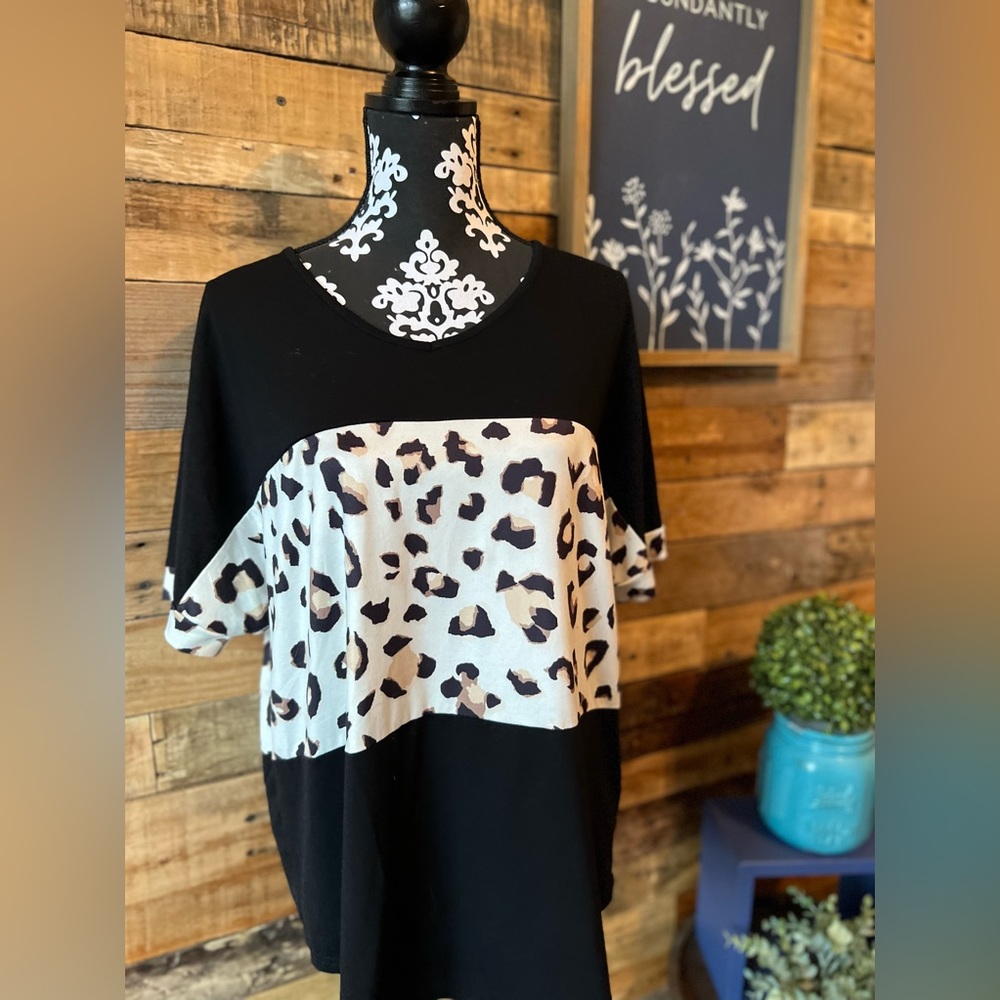 Boutique Black & Leopard Top